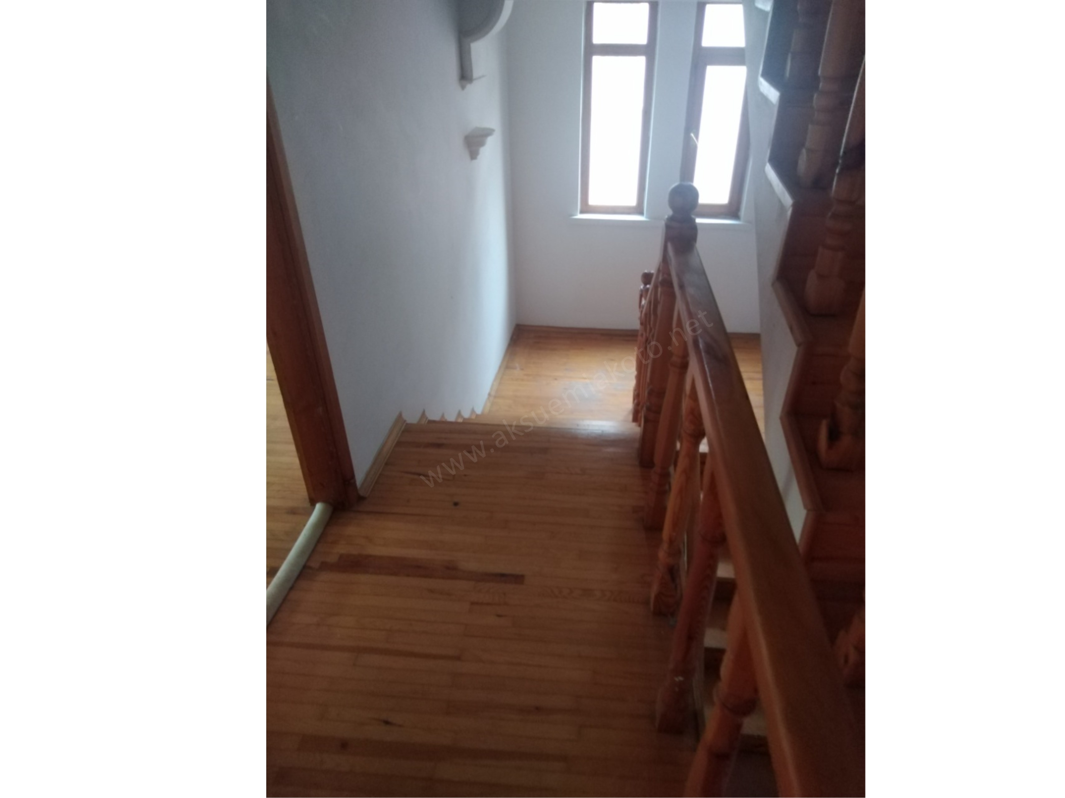 Satlık triblek bina